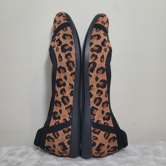 Clarks CloudSteppers Carly Wish Ballet Flats Women's Shoes AnimalPrint Sz 7.5 - Picture 7 of 9